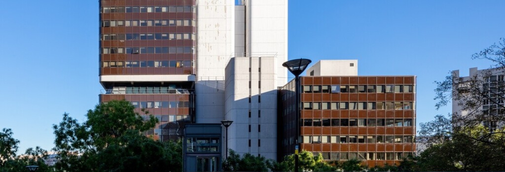 Deux nouvelles formations en alternance à l’École d’économie de la