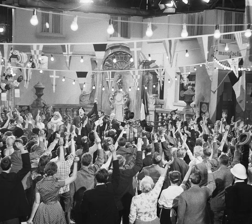 Photo du tournage du film "The M.P. Case" de Bert Haanstra